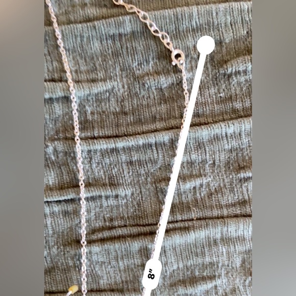 Peridot and diamond necklace and earring set - Picture 4 of 6